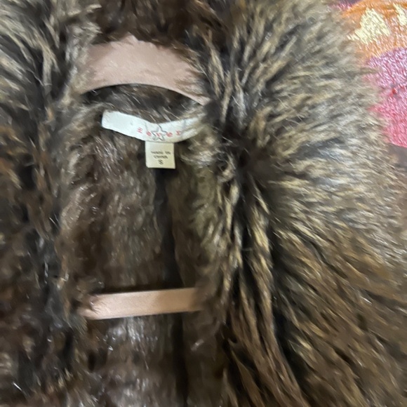Faux suede and fur brown vest - Picture 3 of 4